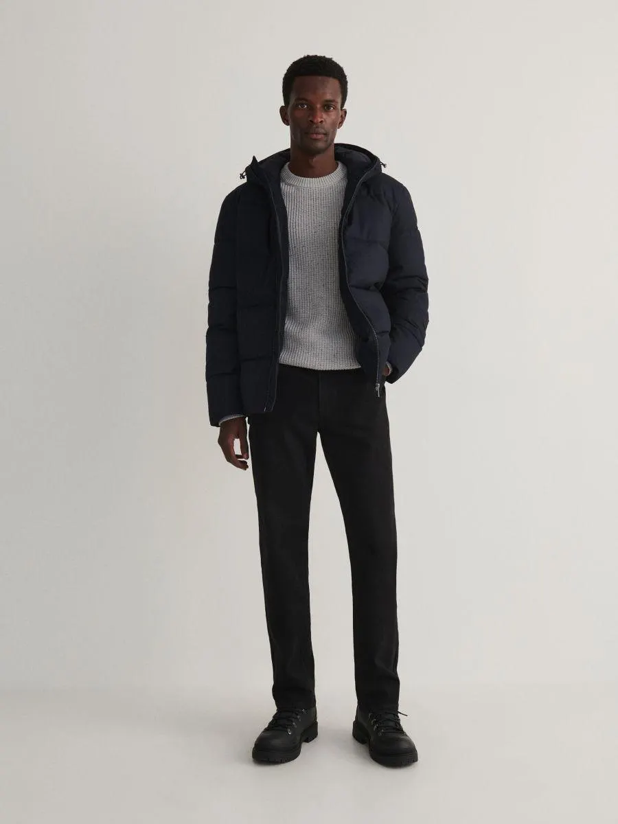 Geacă matlasată, cu glugă