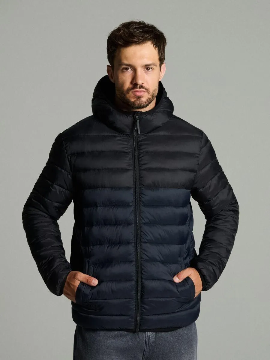 Geacă puffer matlasată cu glugă