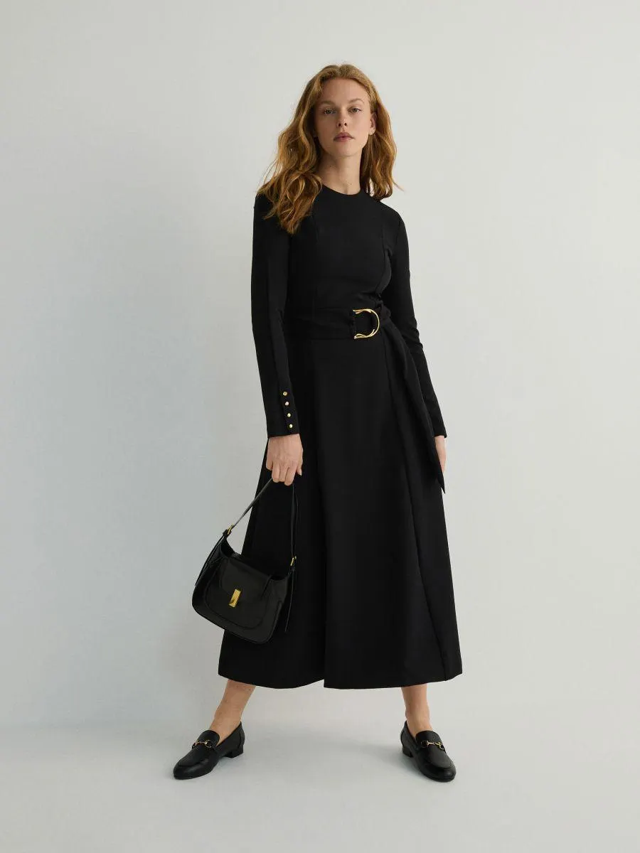 Rochie cu curea în talie