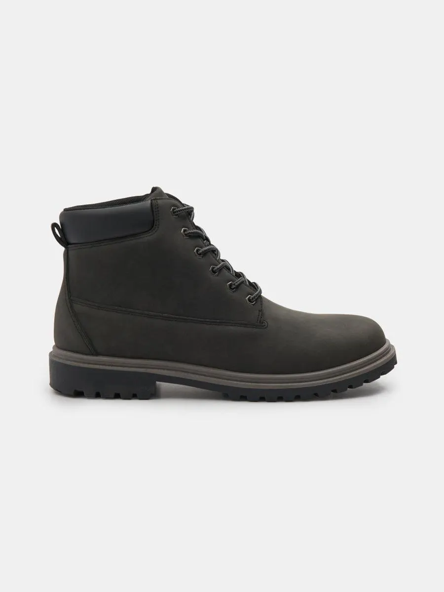 Pantofi Trapper