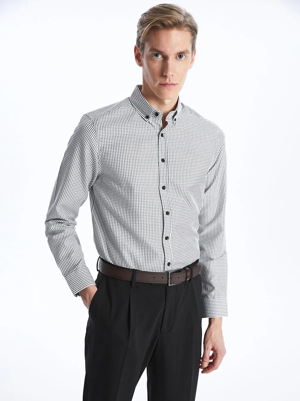 LCWAIKIKI Formal Cămașă Pentru Bărbați Din Gabardin În Carouri Cu Mânecă Lungă, De Formă Regulată