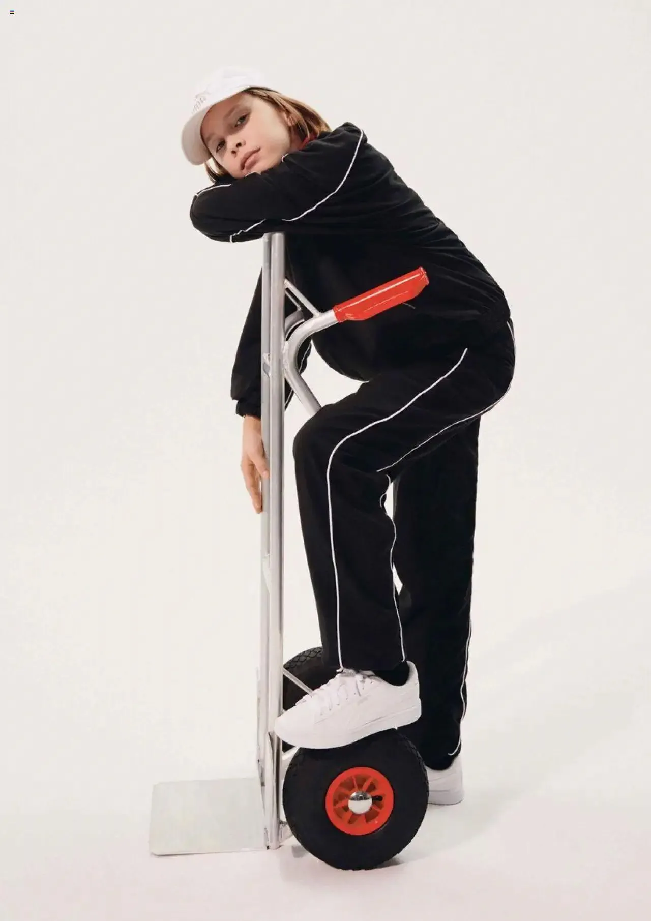 Catalog Catalog CCC de la 1 septembrie până la 31 decembrie 2024 - Revista Pagina 8