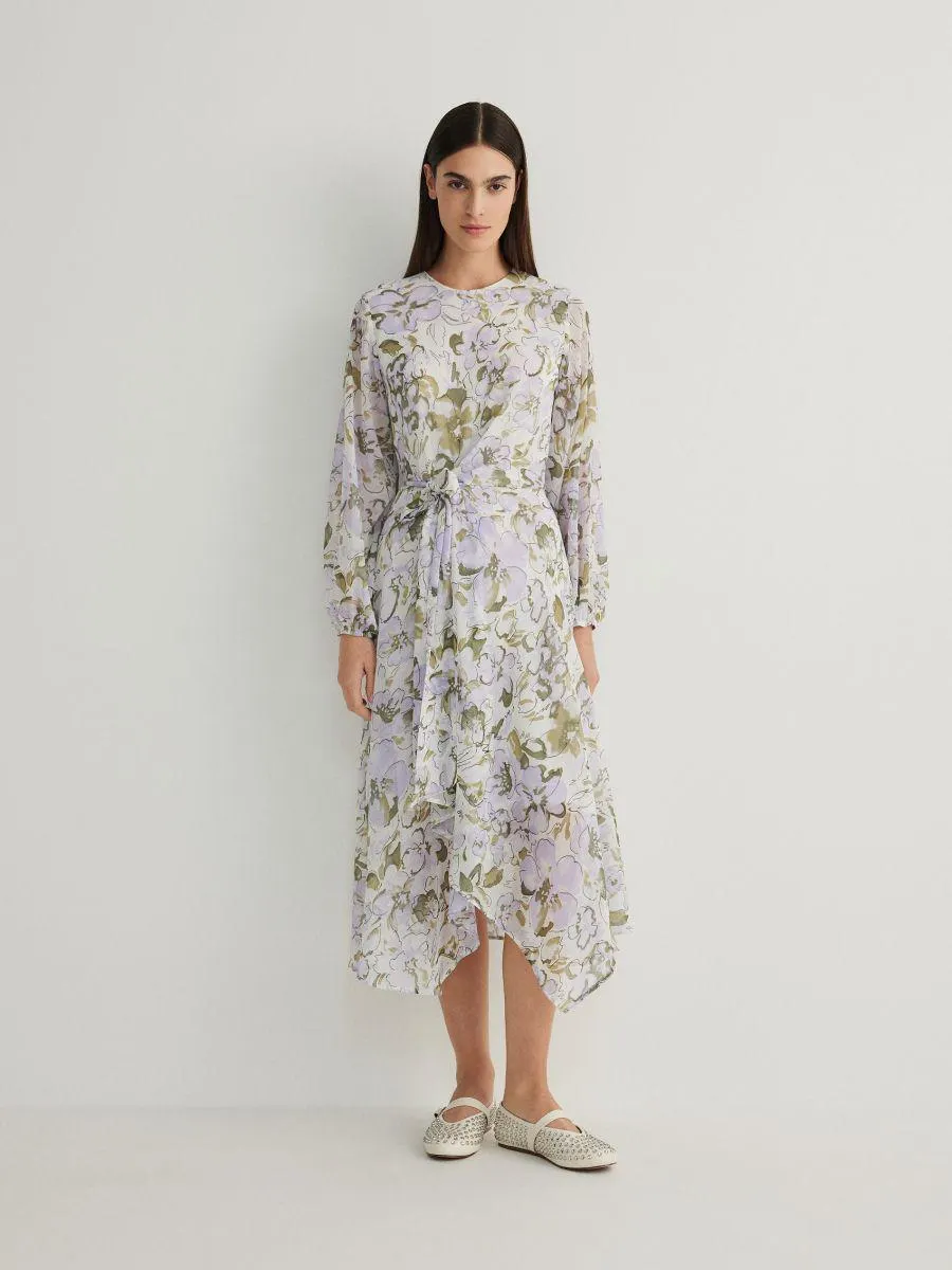 Rochie midi cu model