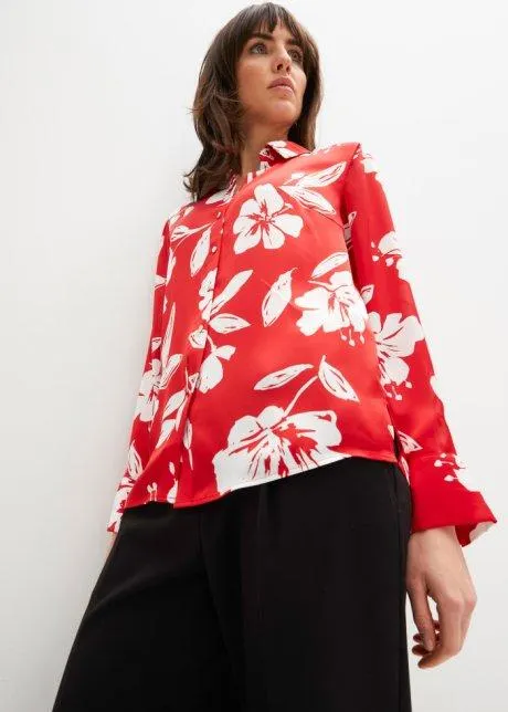 Mönstrad blus i återvunnen polyester