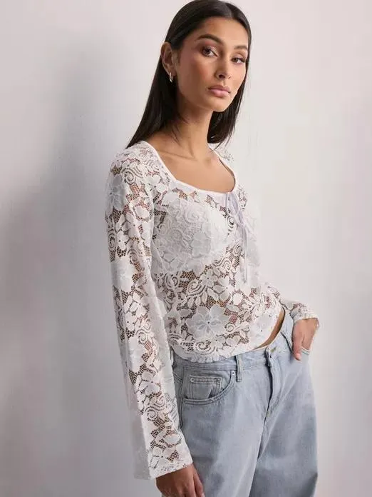 PCAMALIE LS LACE TOP D2D