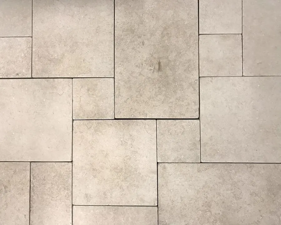 Kalksten Galala cream romanum ca 1,2 cm