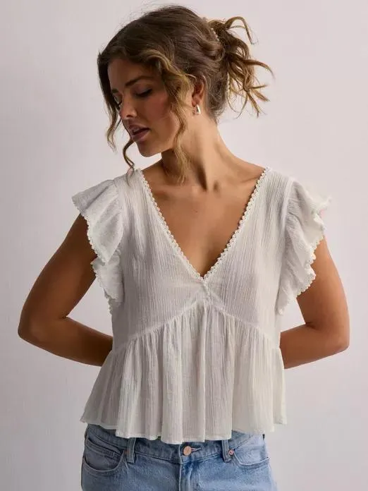 Cute Frill Top