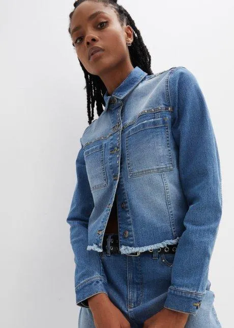 Giacca di jeans con borchiette