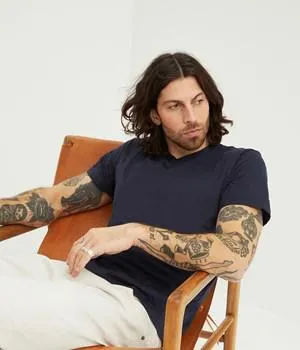 T-skjorte med v-hals