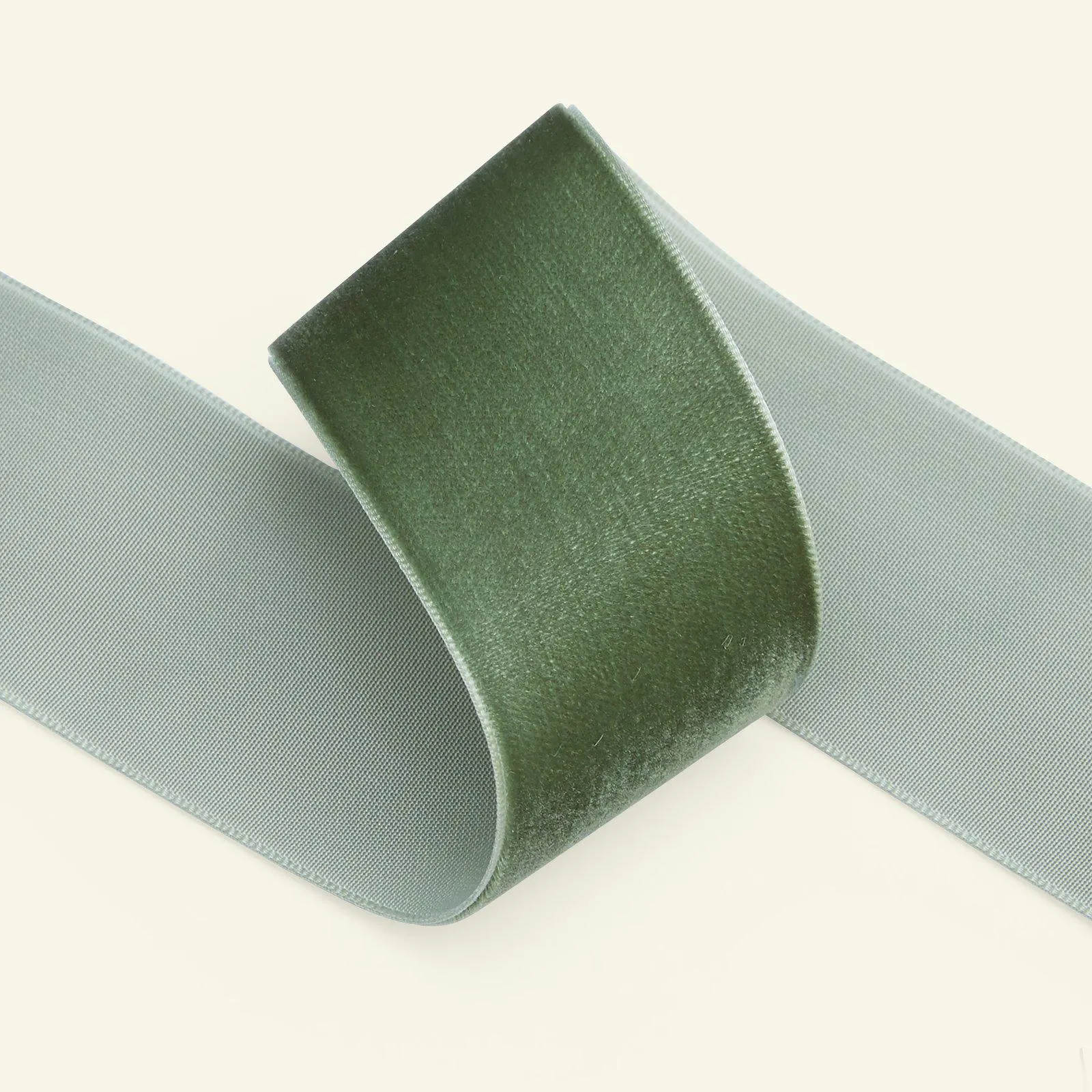 Sammetsband 38mm dimgrön 3m