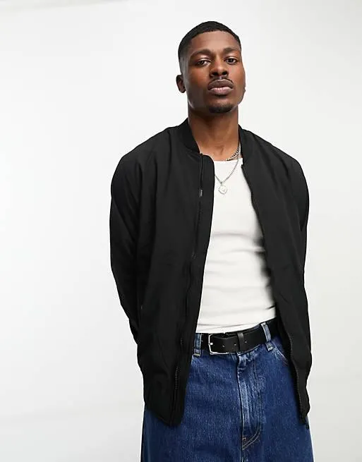 Pull&Bear – Svart bomberjacka