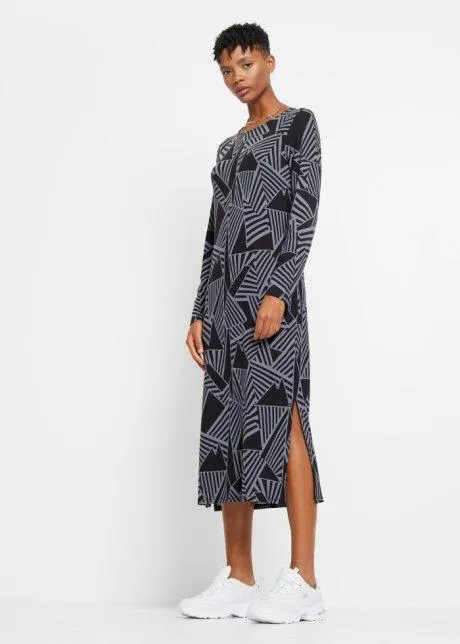 Mellanlång klänning