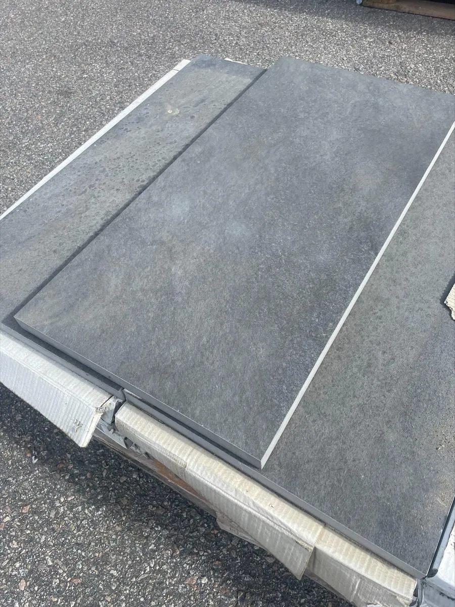 Parti Granitkeramik betong svart 80x40x3 cm - 28 kvm