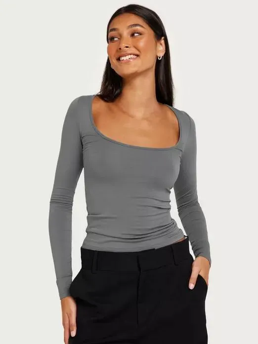 Scoop Neck LS Top