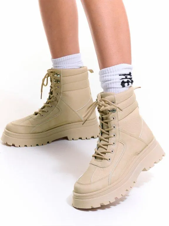 Kotníkové kozačky na šněrování