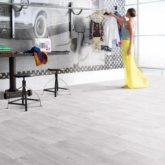 Calgary 910M vinylová podlaha v roliach