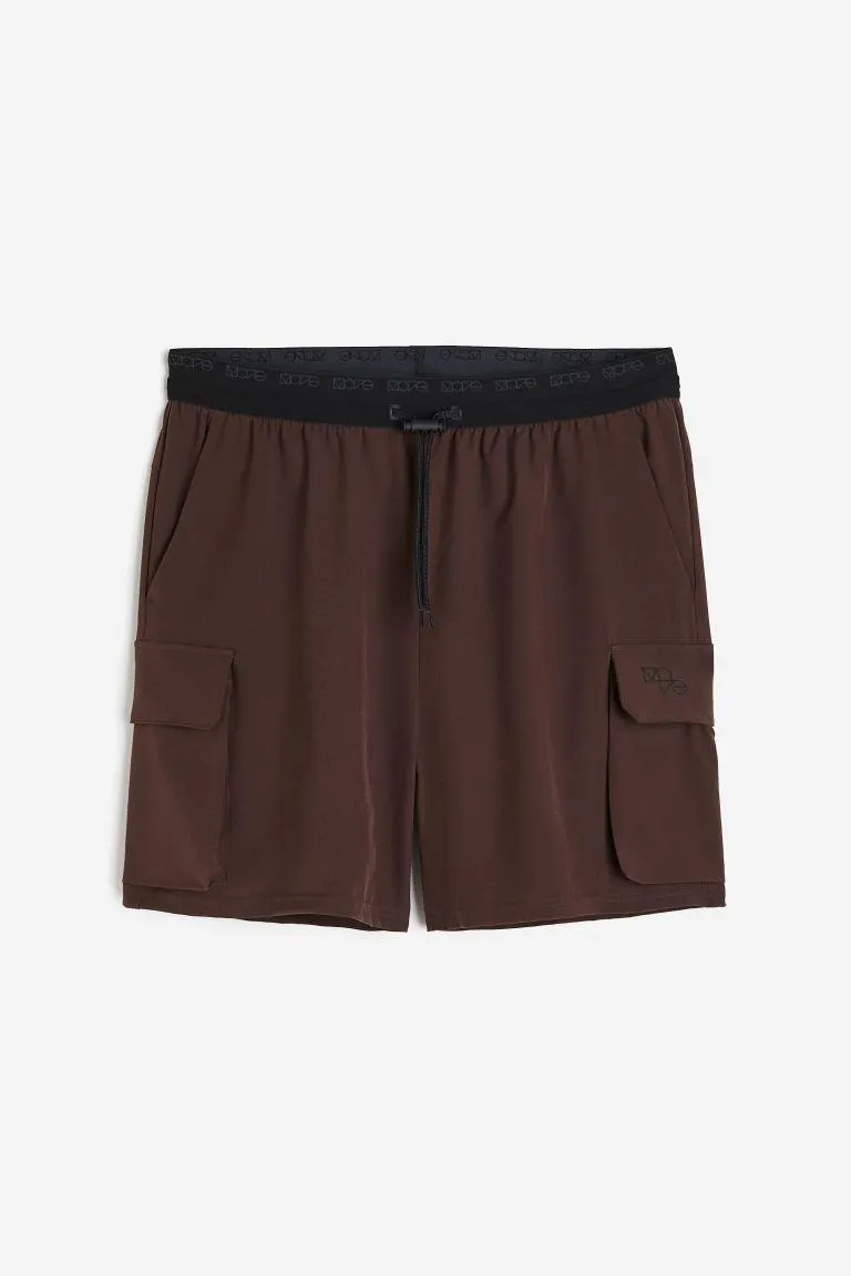DryMove™ Treningsshorts i cargomodell