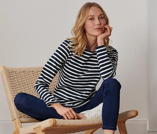 Prúžkované tričko s dlhými rukávmi, pásiky v kombinácii tmavomodrej a krémovobielej