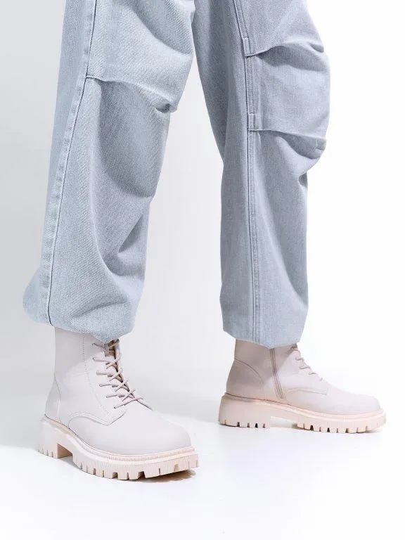 Kotníkové kozačky