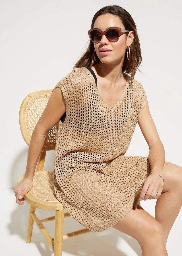 Plážové tunikové šaty v háčkovanom vzhľade