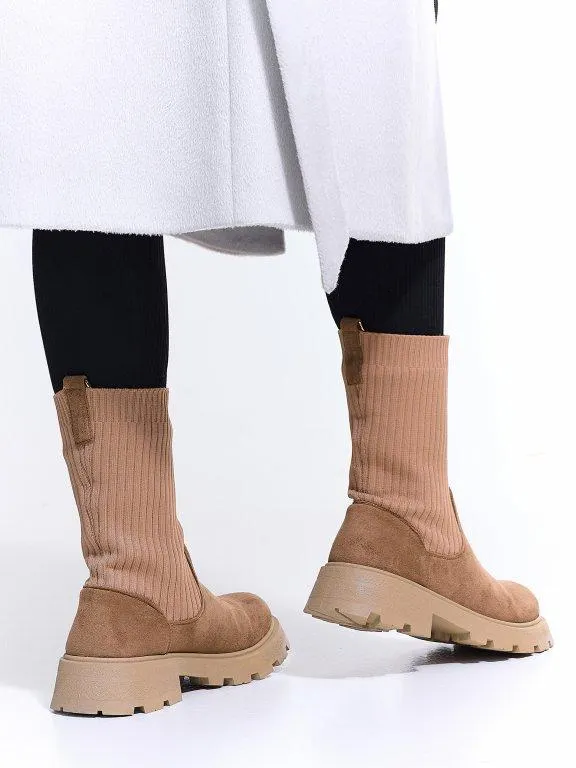 Kotníkové kozačky