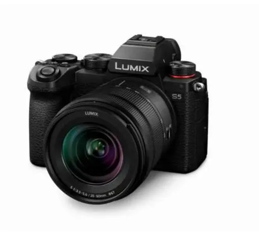 Panasonic Lumix DC-S5 + Lumix S 20-60mm f/3.5-5.6 čierny