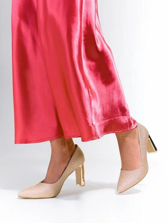 Boty na vysokém blokovém podpatku