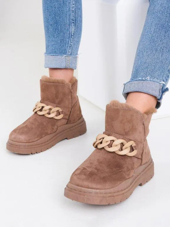 Zateplené kozačky s řetízkem