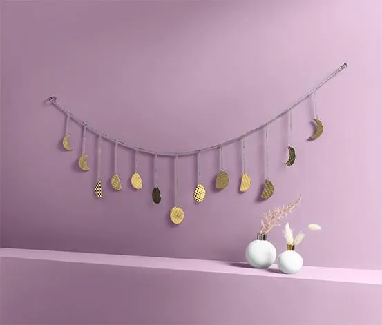 Girlanda s fázami mesiaca