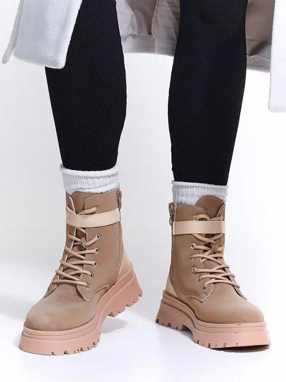 Kotníkové kozačky