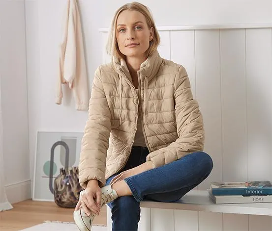 Prešívaná bunda s pleteným golierom, béžová