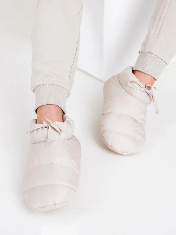 Prošívané zateplené pantofle