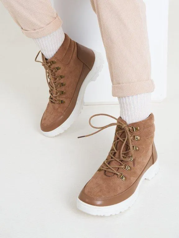 Dámské kotníkové boty hiker