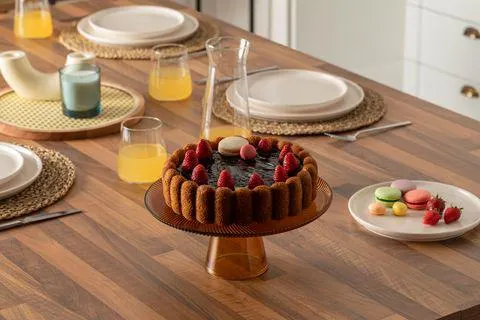 KİTCHEN ESSENTİALS CAİLA CAM AYAKLI SUNUM TABAĞI 28 CM, AMBER (AP7-105)