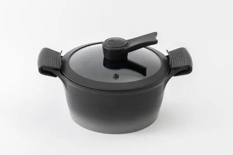 KİTCHEN ESSENTİALS DÖKÜM TENCERE 20 CM (XK2-106)