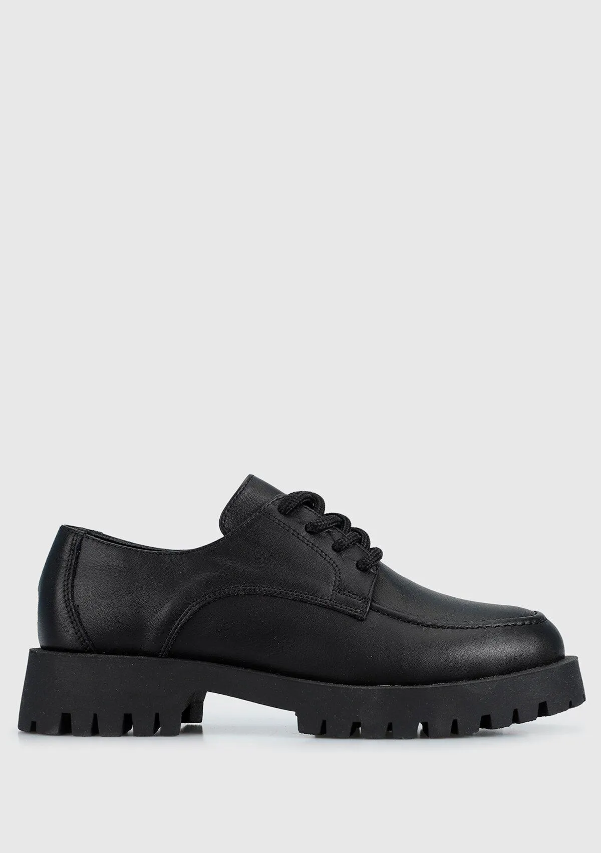 Provoq Siyah Deri Kadın Ayakkabı