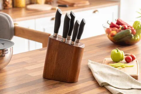 KİTCHEN ESSENTİALS 6 PARÇA STANDLI BIÇAK SETİ, CEVİZ (LZ5-104)
