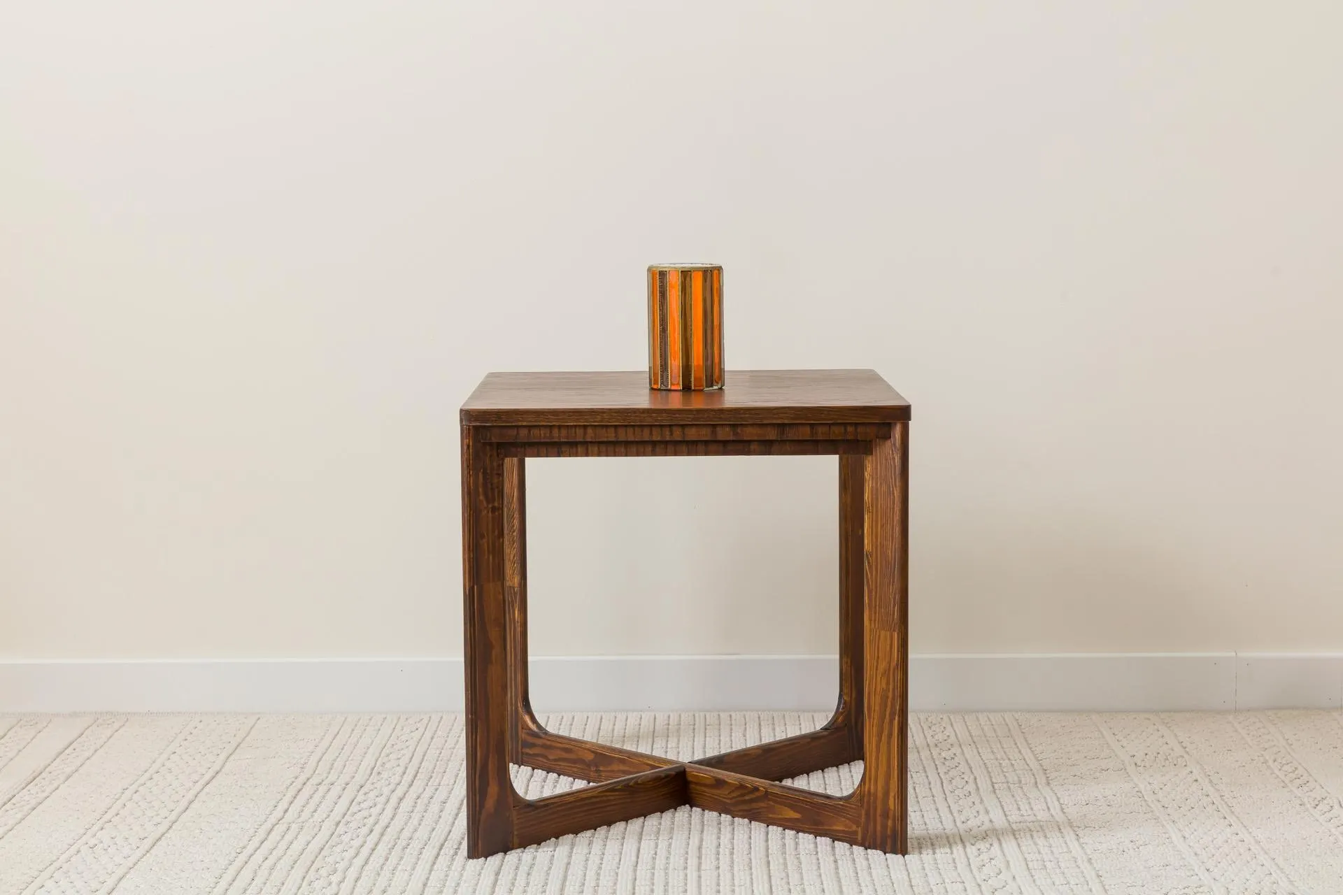 Blera Yan Sehpa, Kare, Koyu Kahverengi