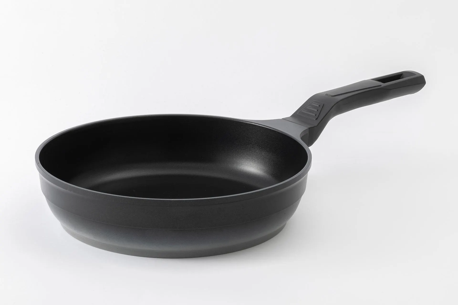 Kitchen Essentials Döküm Tava 26 Cm