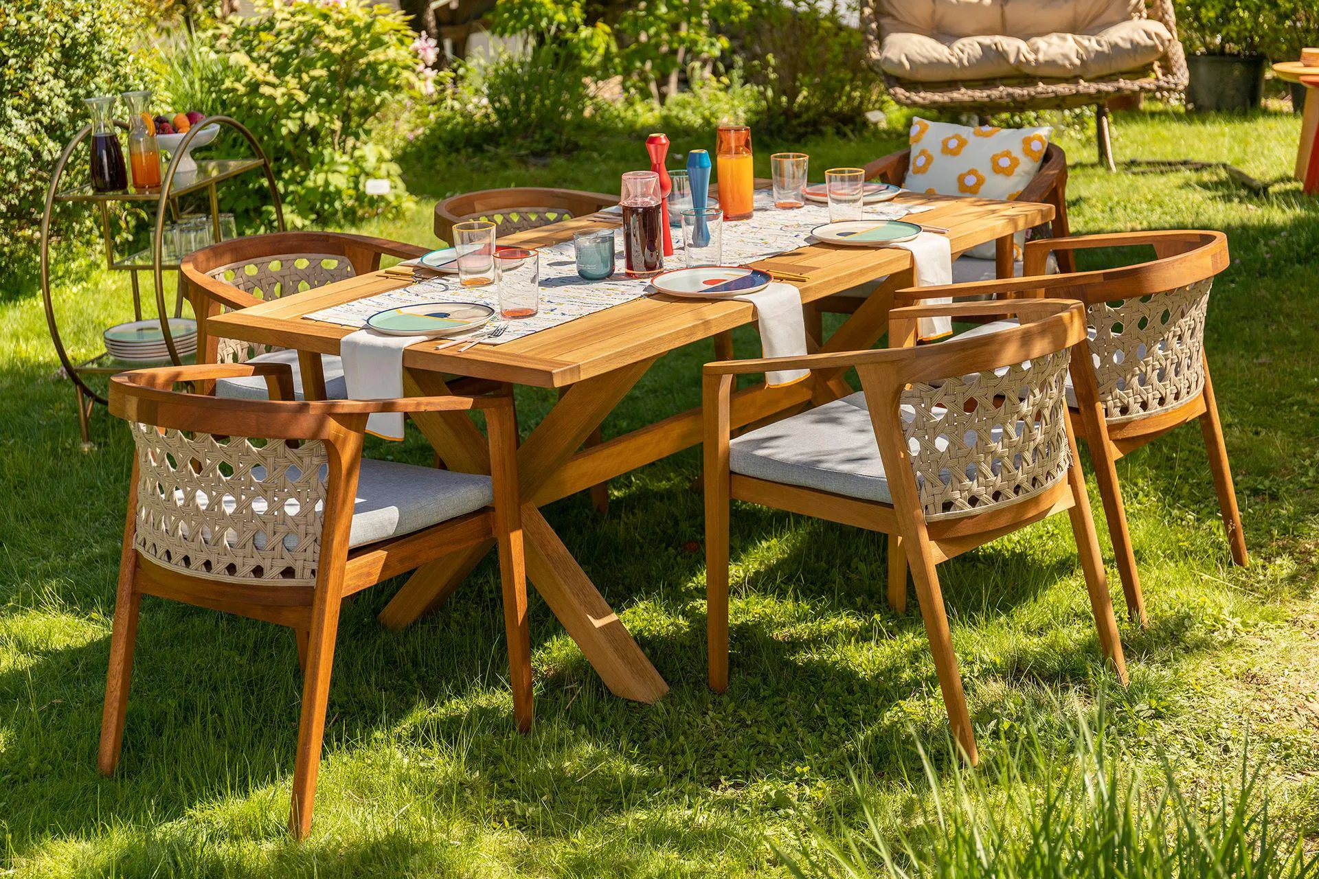 Jardıno Cross Paloma Ahşap Masa Takımı, Ceviz