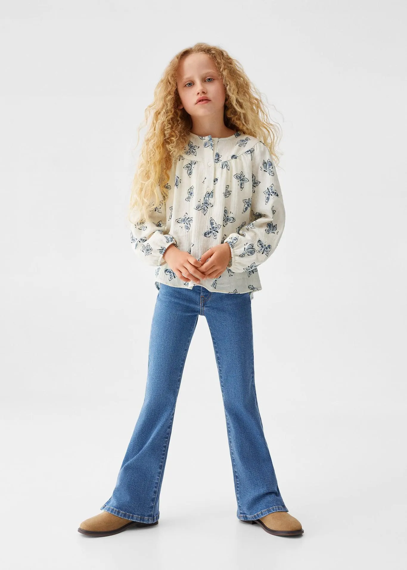 Kelebek desenli bluz