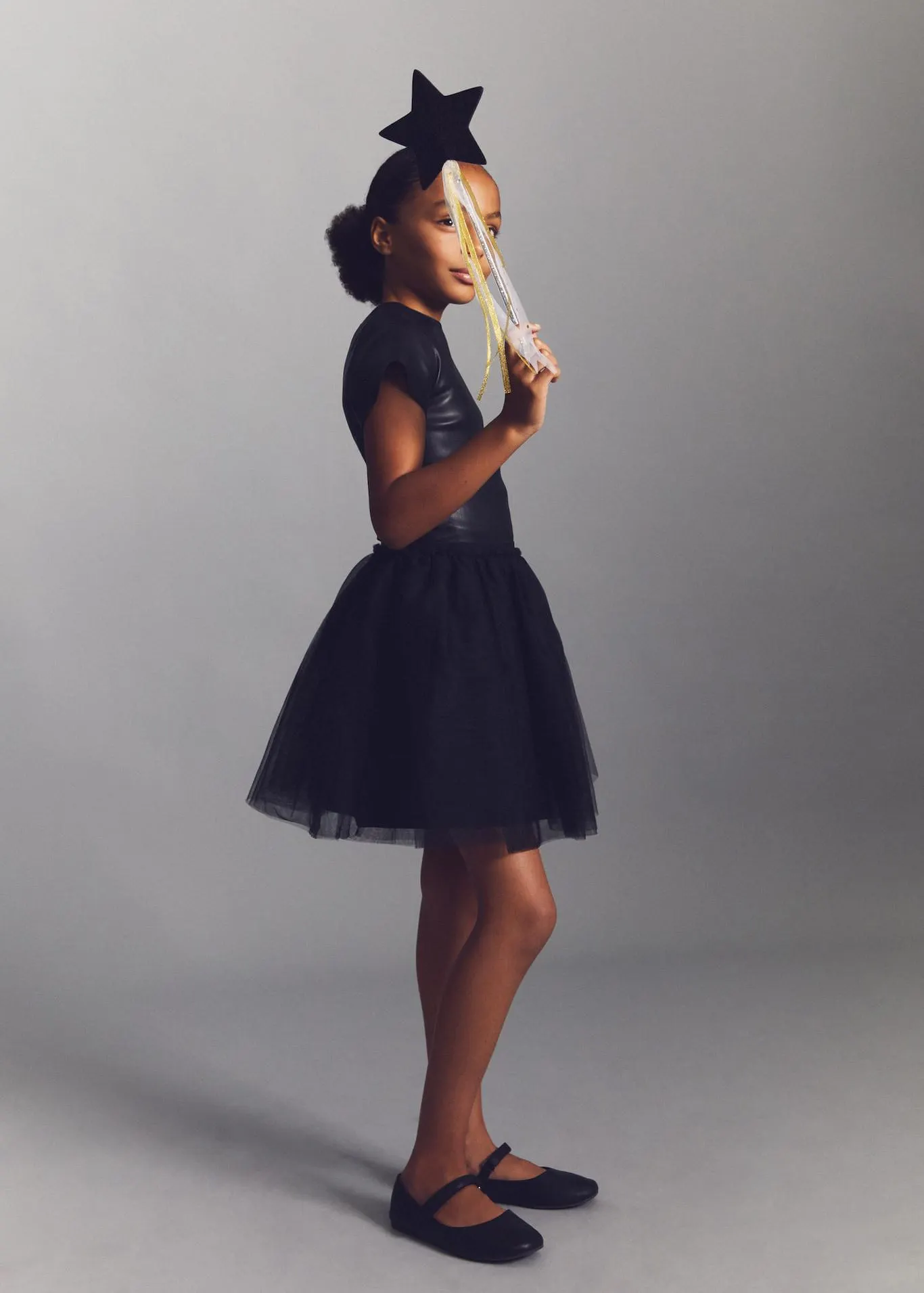 Simli ve tüllü yıldız kostümü asası