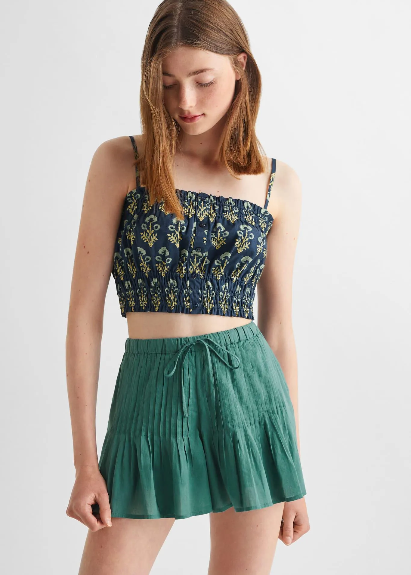 Pamuklu pilili şort