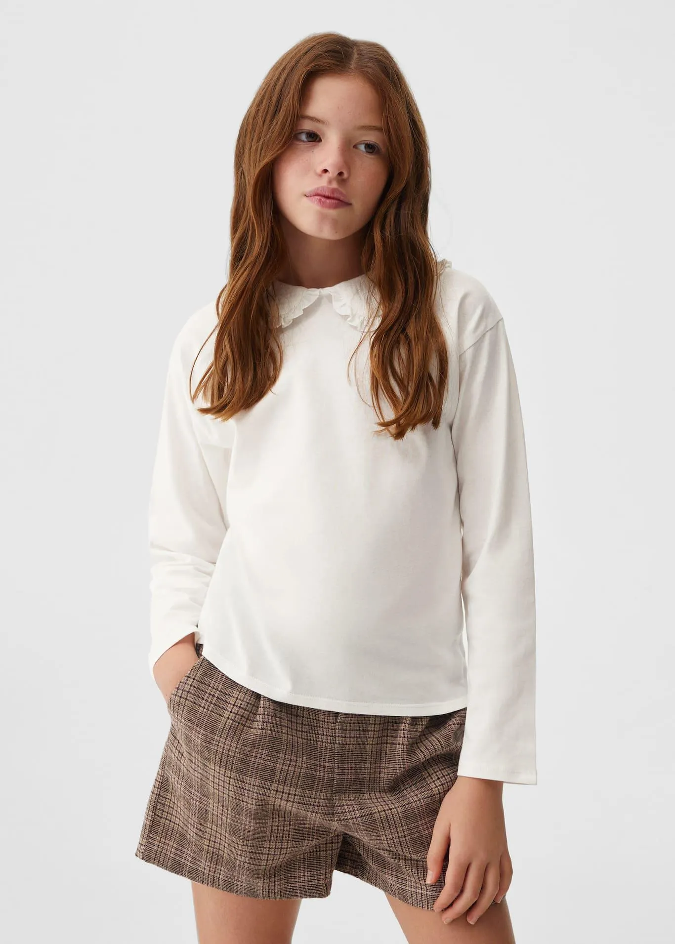 Bebe yaka pamuklu tişört