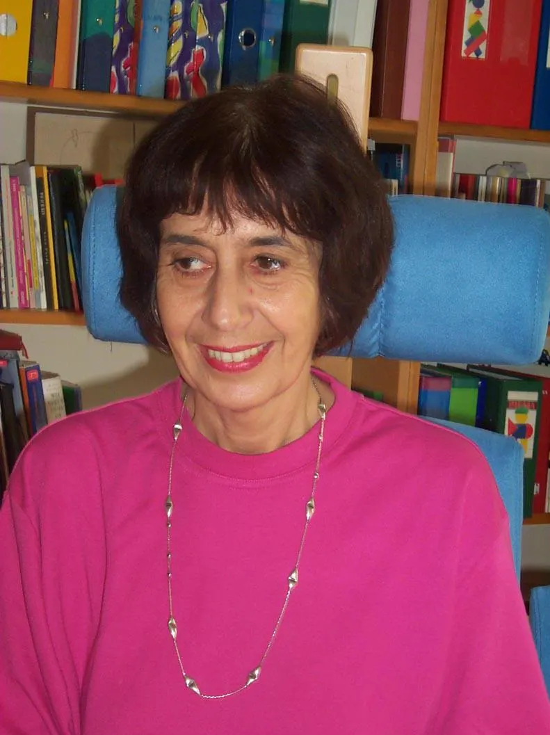 Zehra İpşiroğlu