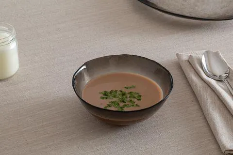 KİTCHEN ESSENTİALS ALTHEA CAM KASE 15 CM, FÜME (AP7-113)