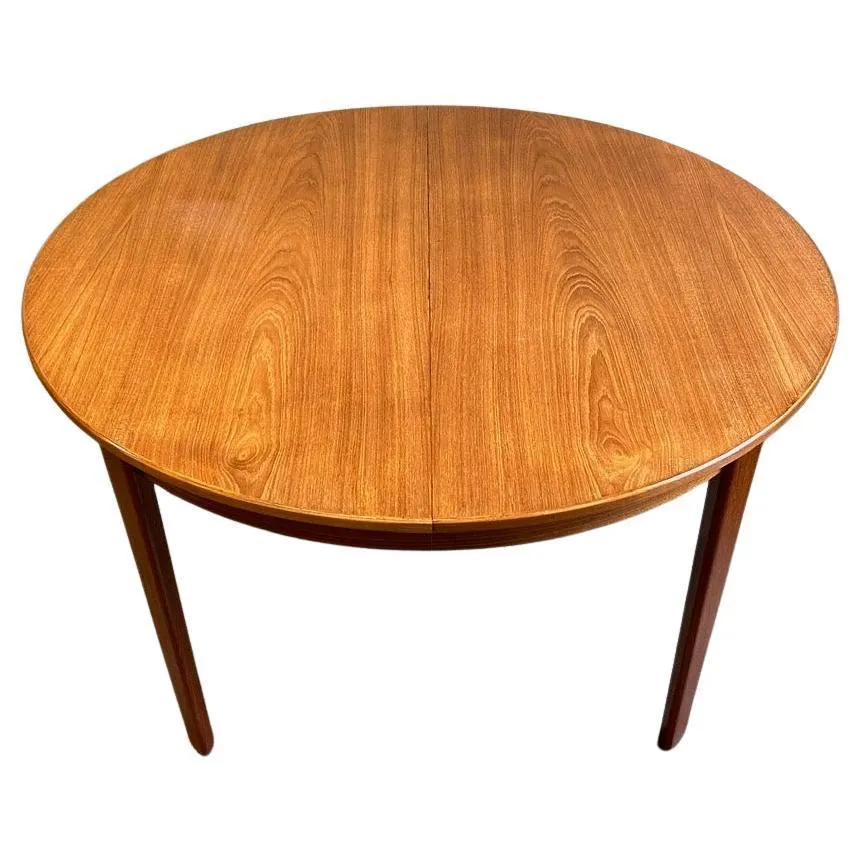 Mesa de Comedor Danesa Omann Jun Modelo 55 Doble Extensible de Teca Mediados de Siglo