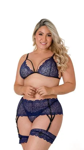 Set de lencería en encaje azul con tirantes negros y ligueros 5BD0019