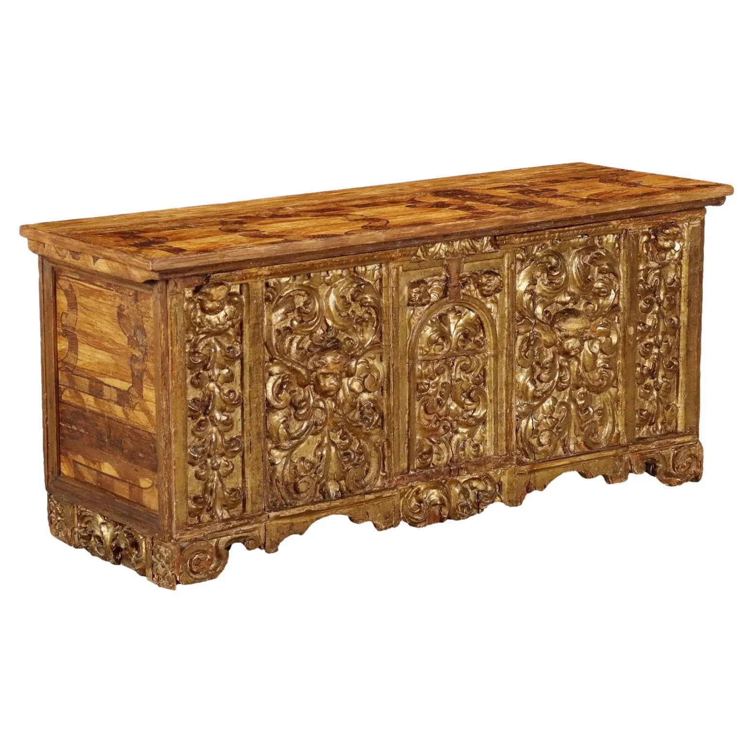 Arqueta de madera tallada y dorada Siglo XIX Italia
