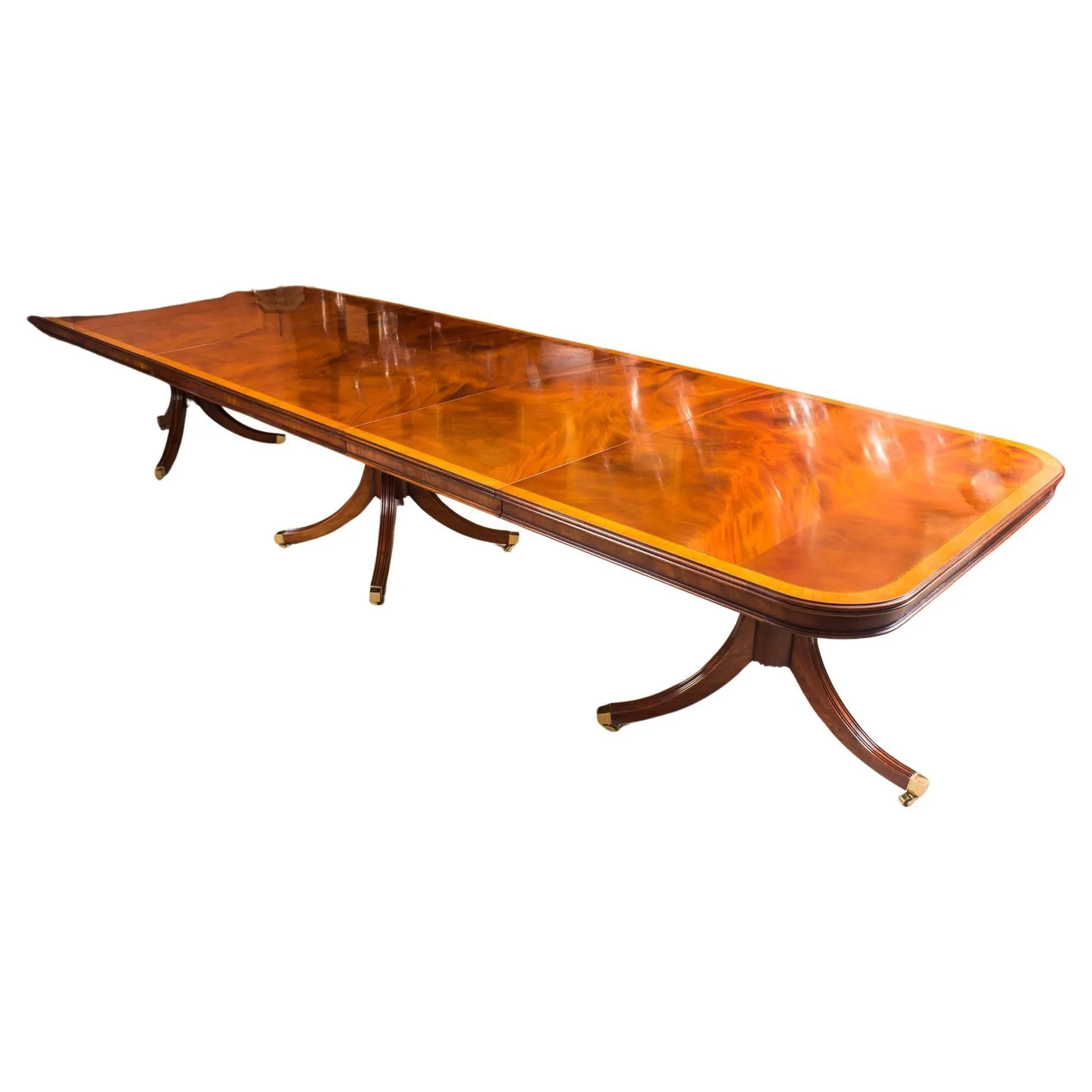 Mesa de comedor vintage estilo Regencia de 14 pies con incrustaciones de caoba flameada Siglo XX
